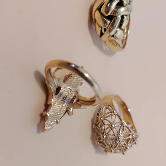 Chic Gold Women's Ring Trio - Picture 2 of 6